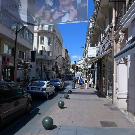 1 Bedroom In Rue D'antibes 5 Mins From The Croisette 239 Apartment
