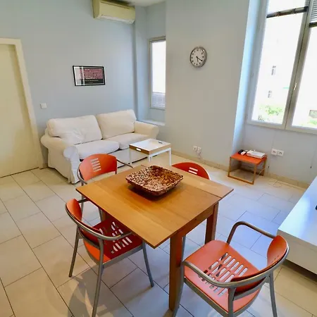 Apartment 1 Bedroom In Rue D'antibes 5 Mins From The Croisette 239 *