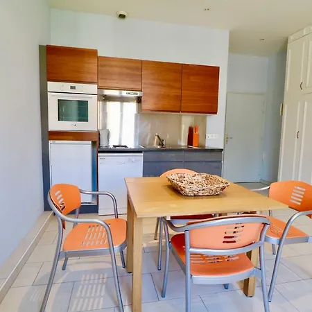 Apartment 1 Bedroom In Rue D'antibes 5 Mins From The Croisette 239 *