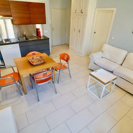 Apartment 1 Bedroom In Rue D'antibes 5 Mins From The Croisette 239 *